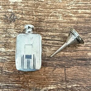 Sterling Silver Vinaigrette with Silver Funnel